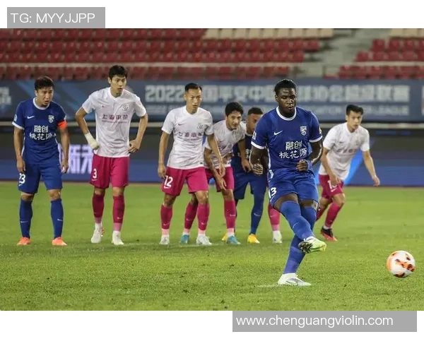 赛后分析：上海足球队与武汉足球队球员个人能力全面对比与评估