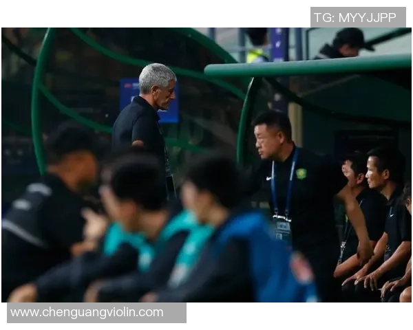 赛后分析：北京足球队与上海足球队的战术配合与表现评估