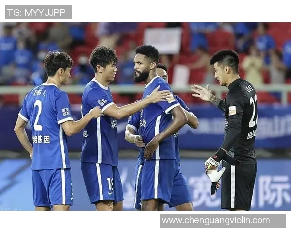 重庆足球队实力强劲跻身全国第八名引发关注与期待