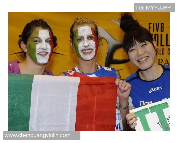 成都街头偶遇足球明星热舞瞬间引发粉丝围观欢呼声不断 成都街头偶遇足球明星热舞瞬间引发粉丝围观欢呼声不断